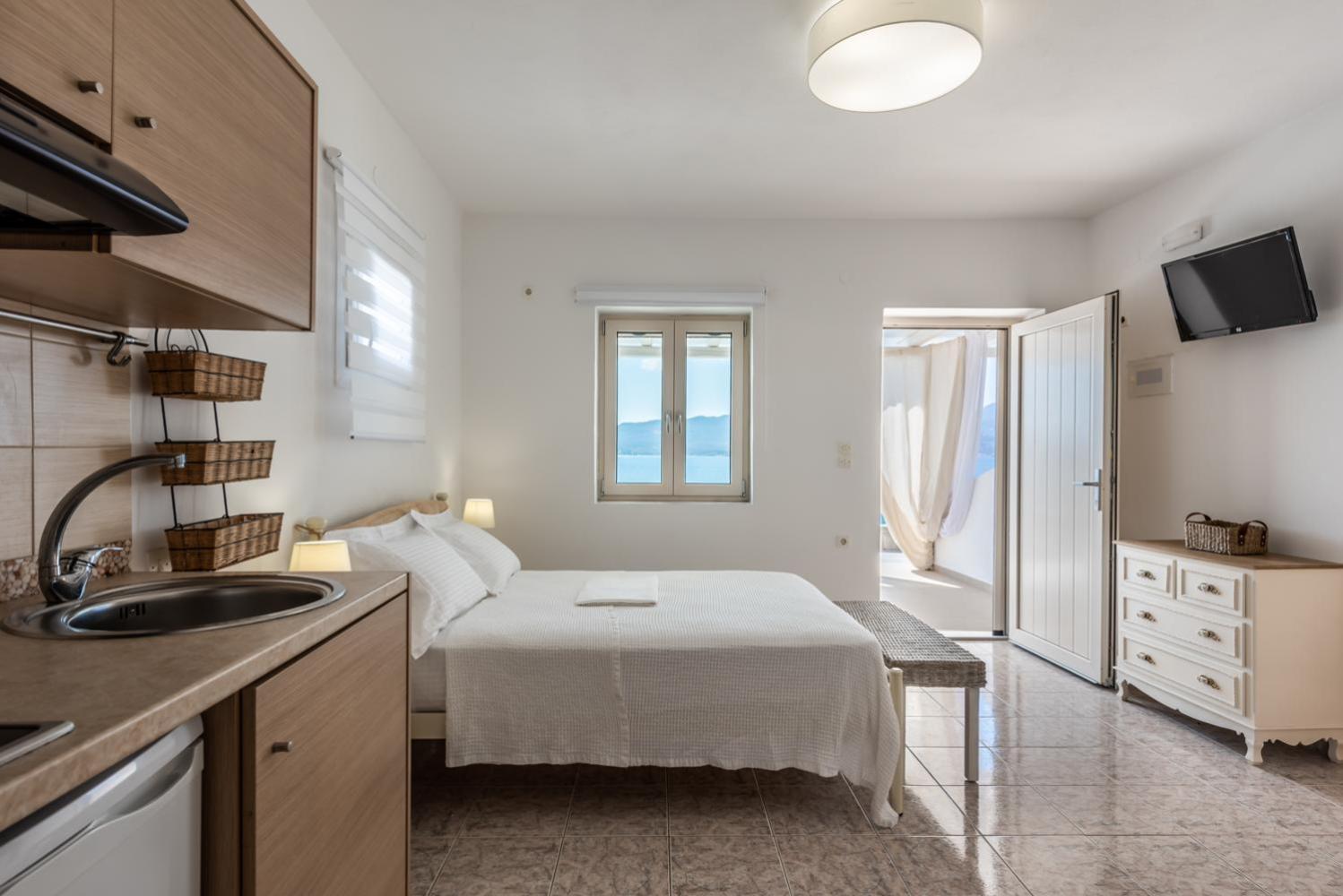 Anemi Suites Adamantas  Cameră foto