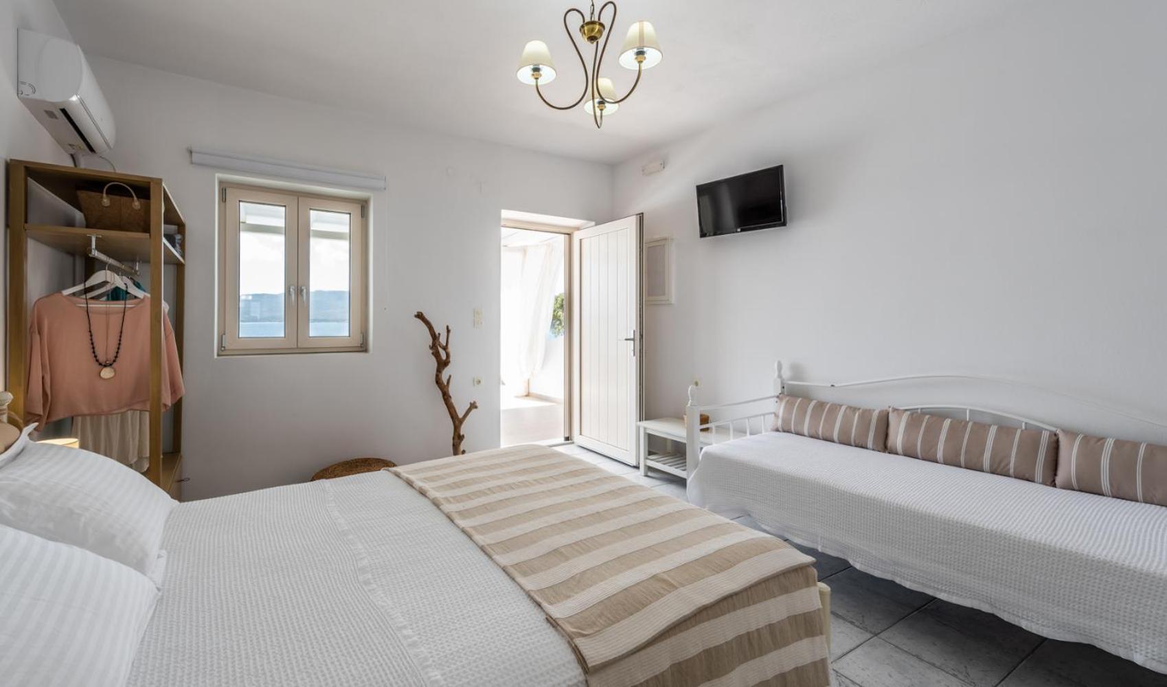 Anemi Suites Adamantas  Cameră foto